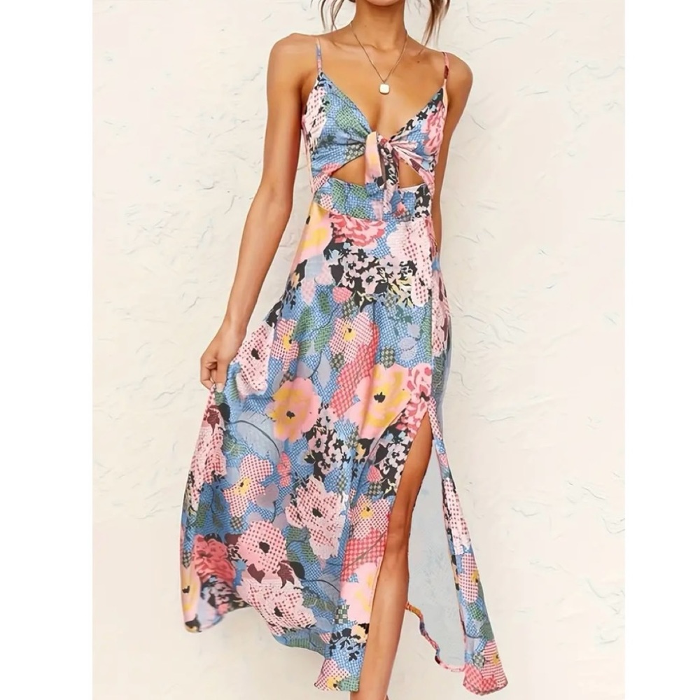Bloggers Favorite vibrant summer floral print cutout dress size XL NEW